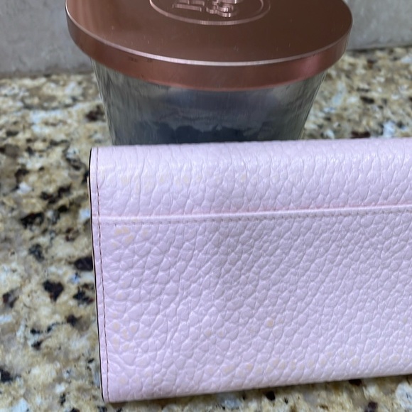♠️KATE SPADE pink pebbled leather wallet. - Picture 6 of 12